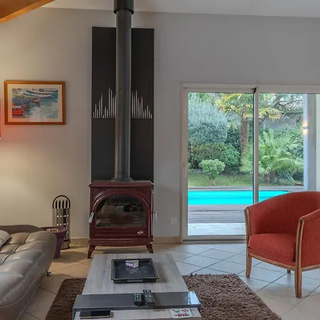 Maison 8 Pers, Piscine Privee, Wifi, Proche Golf A - Fr-1-521-231 Holiday home